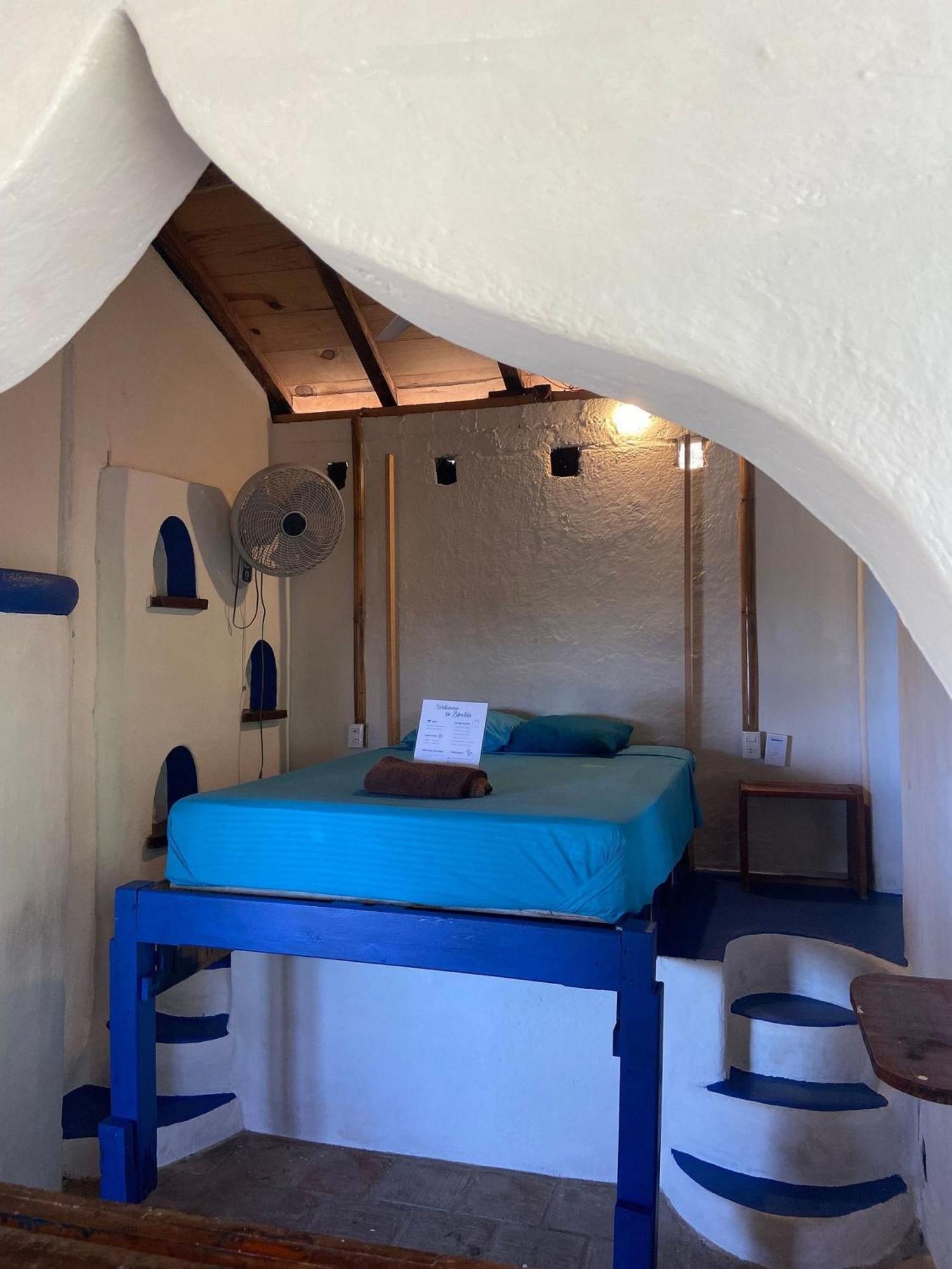 Mixtli Ecohouse, Habitaciones Sol & Luna - Starlink Internet San Pedro Pochutla エクステリア 写真